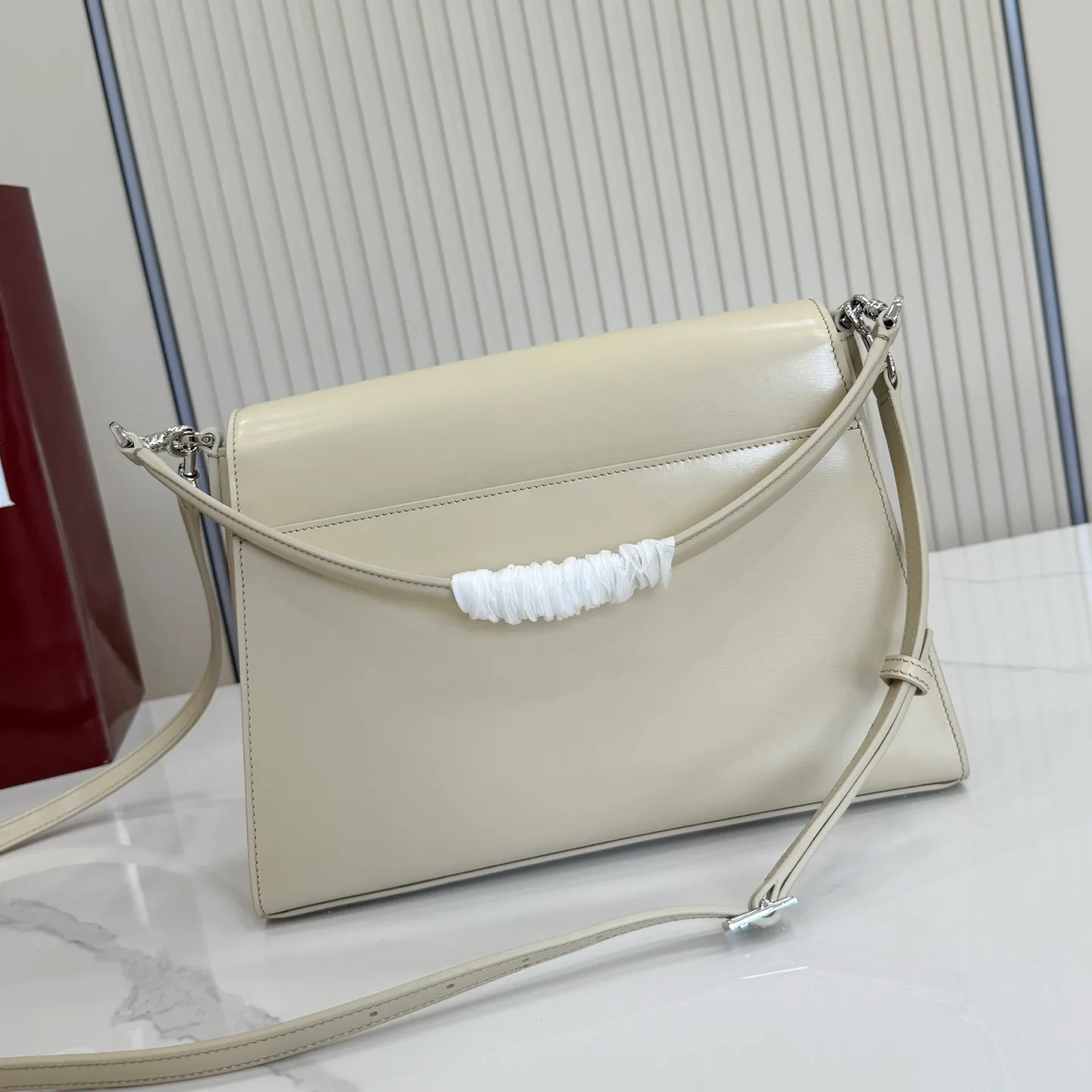 Women's Classic Handbags GUCCI 18262341
