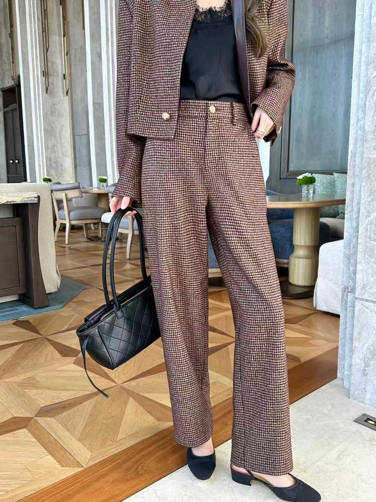 Women's Suits CHANEL 18119765