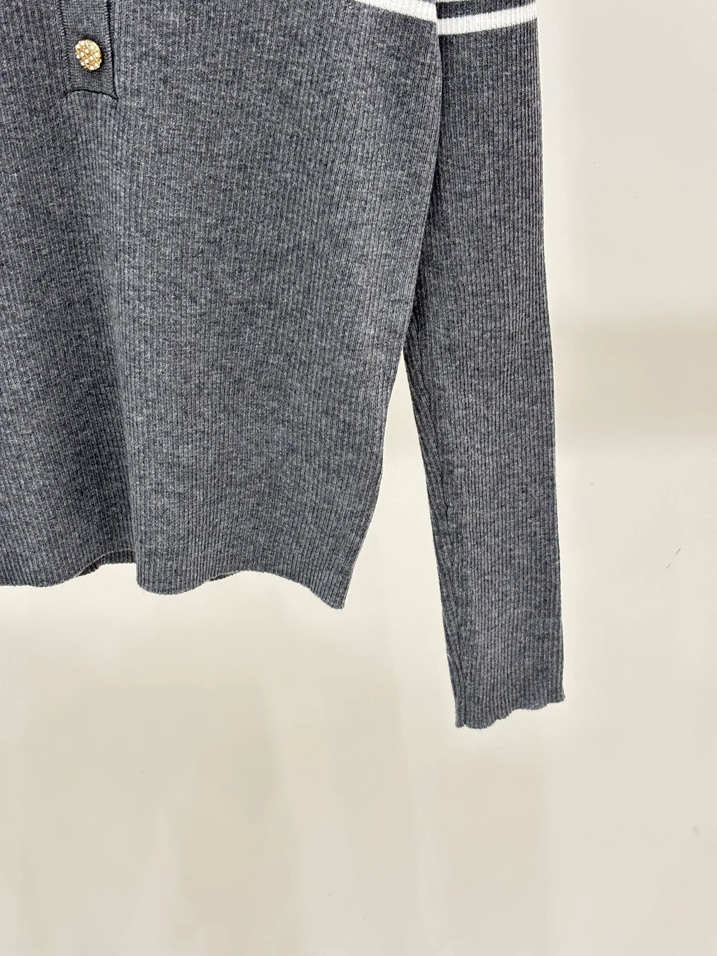 Women's Jumpers And Sweaters VALENTINO 18032617