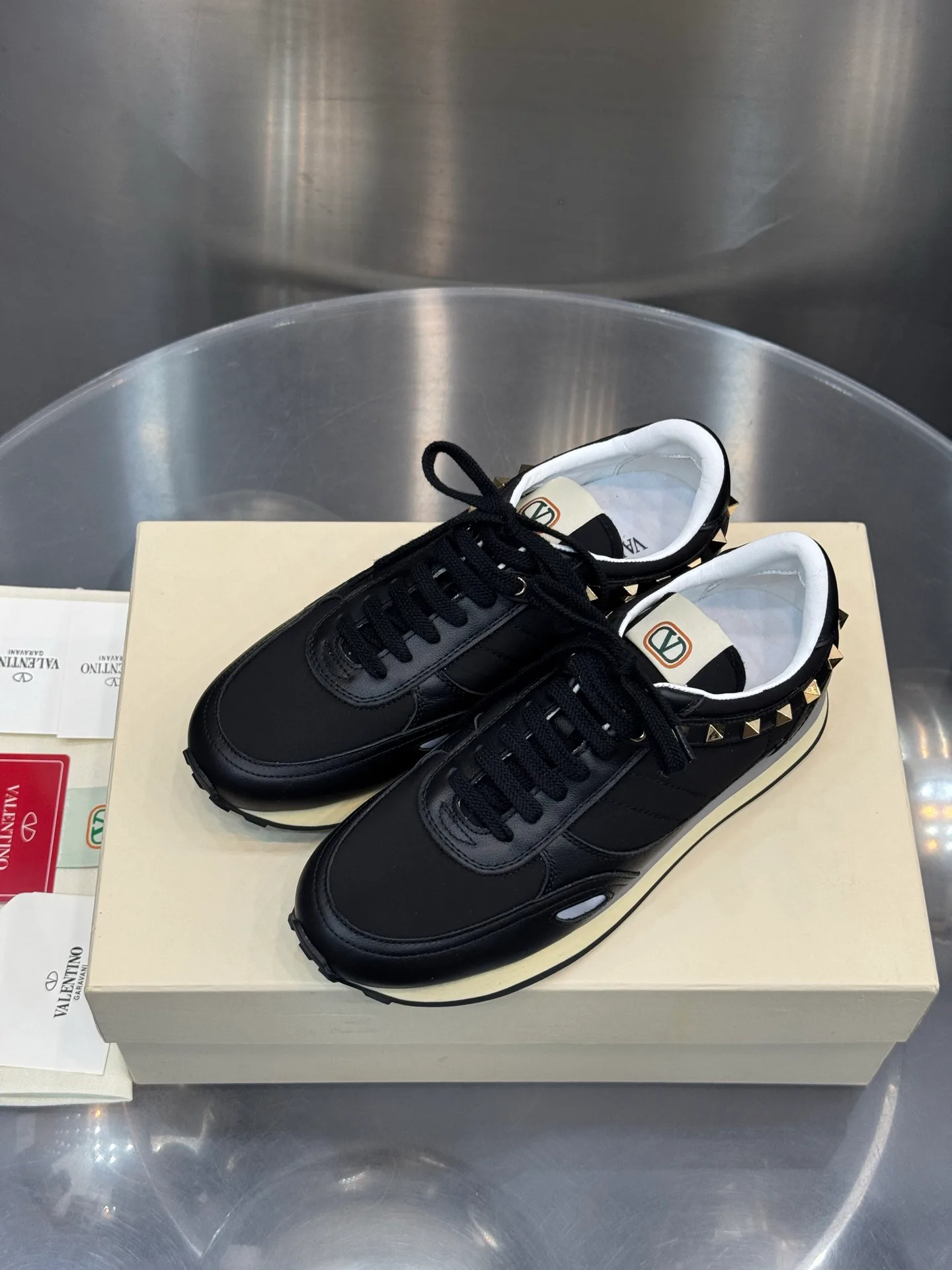 Women's Sneakers VALENTINO 18202513