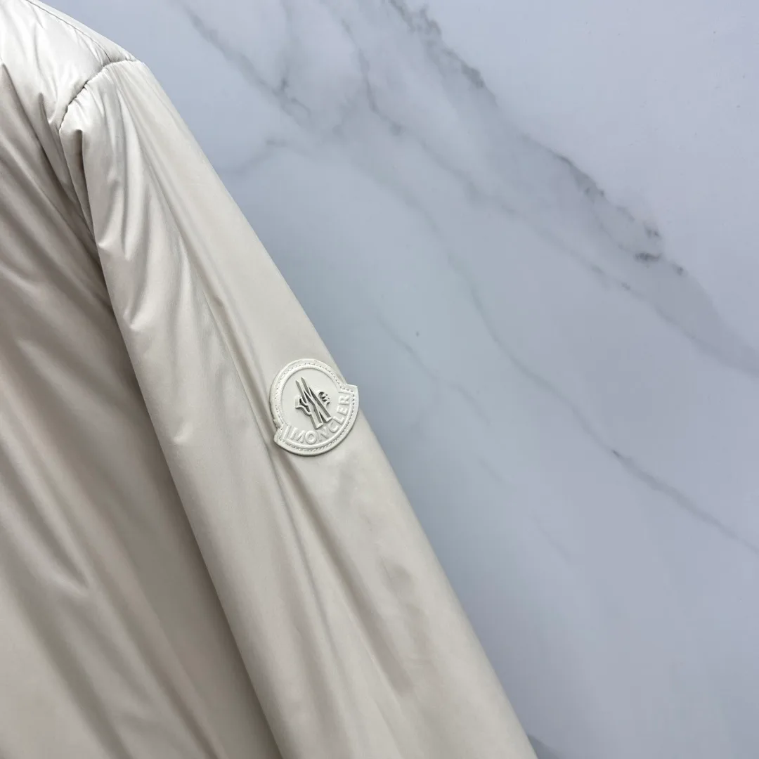 Куртки И Пуховики Мужские Moncler 18596987