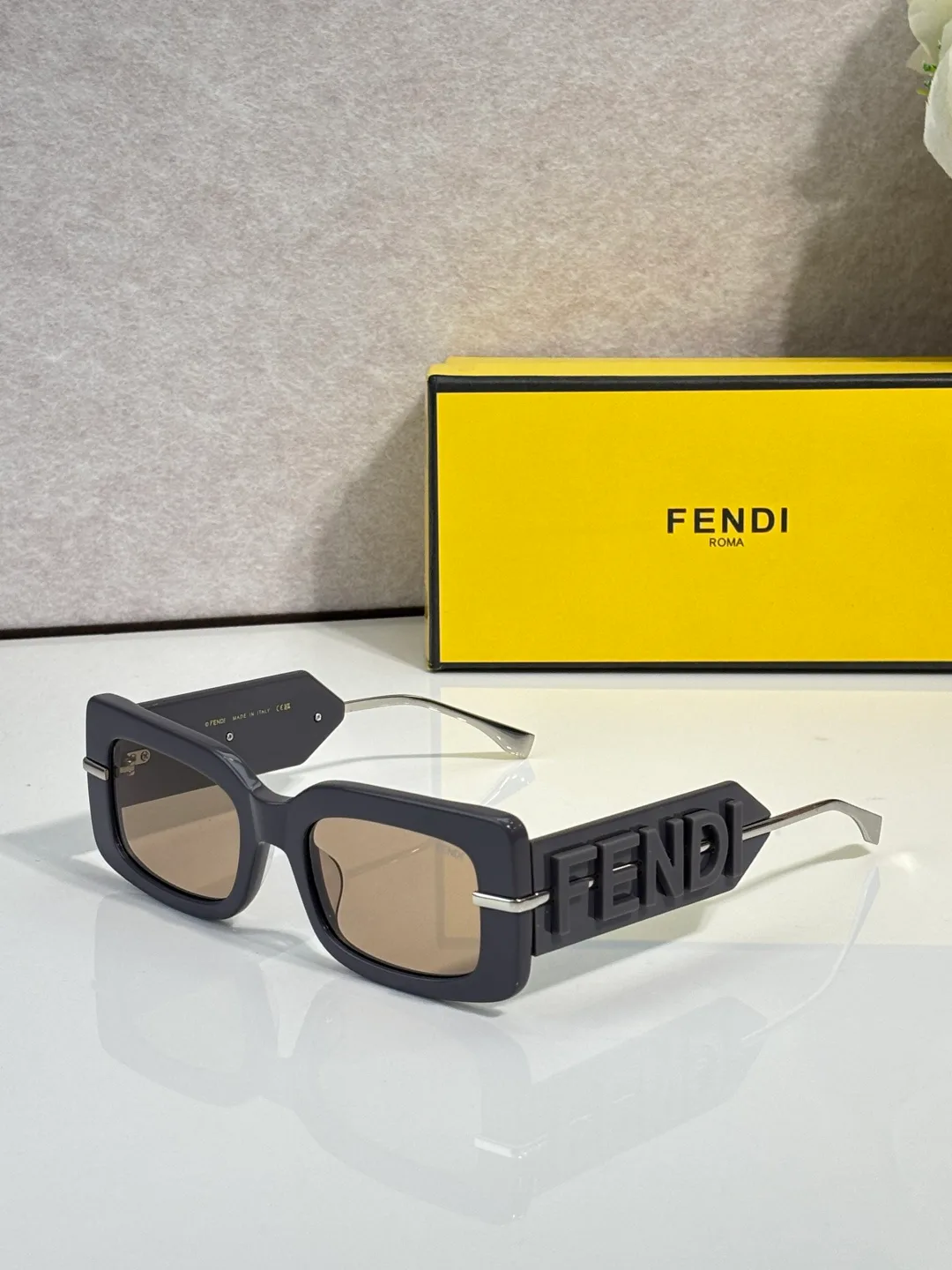 Glasses FENDI 18059737