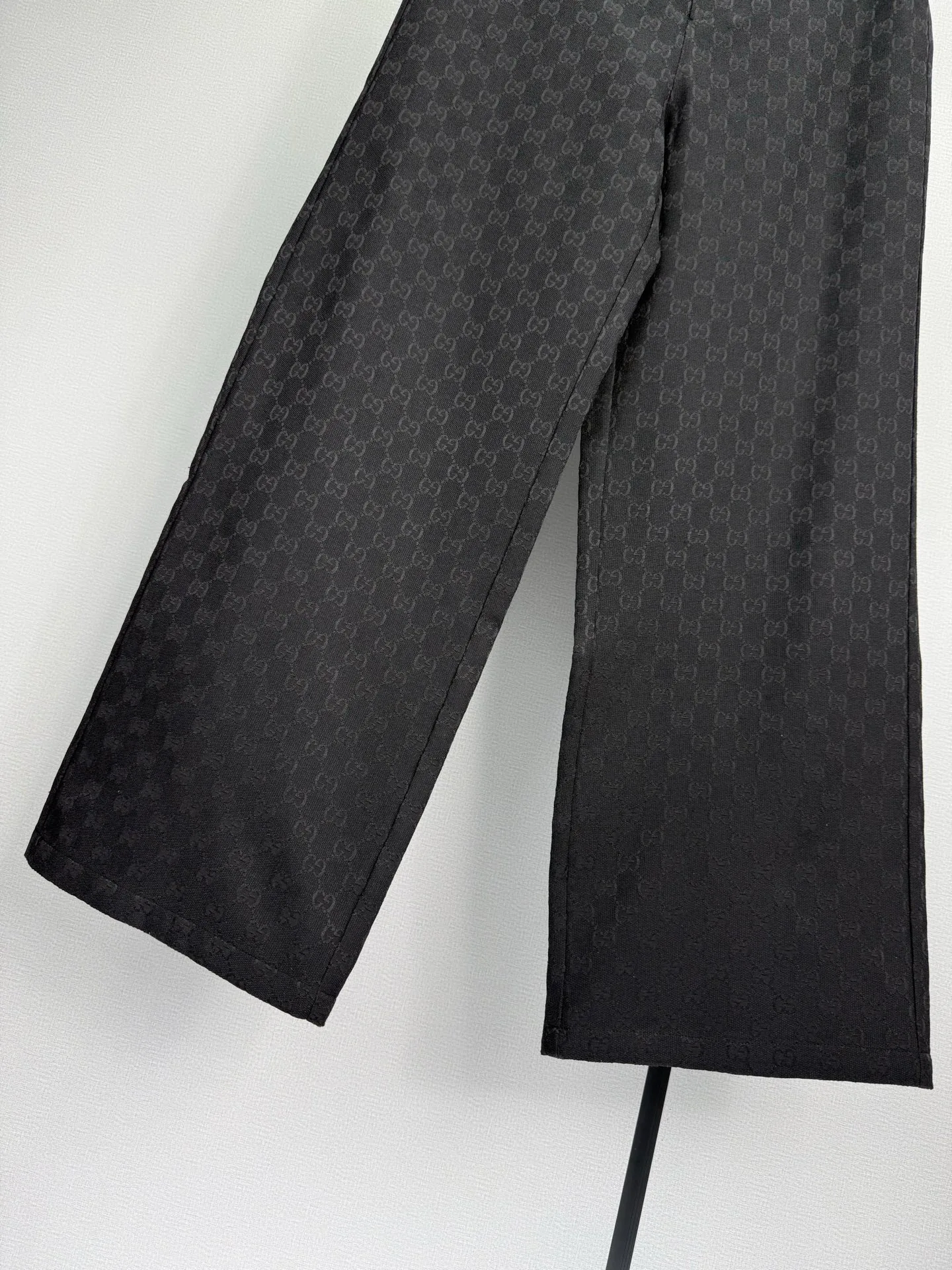 Women's Trousers GUCCI 18022728