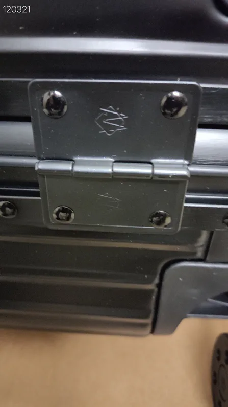 Чемоданы Rimowa 18667631