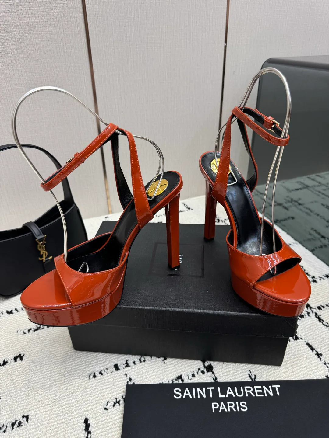 Women's Open-Toe Sandals SAINT LAURENT 18049018