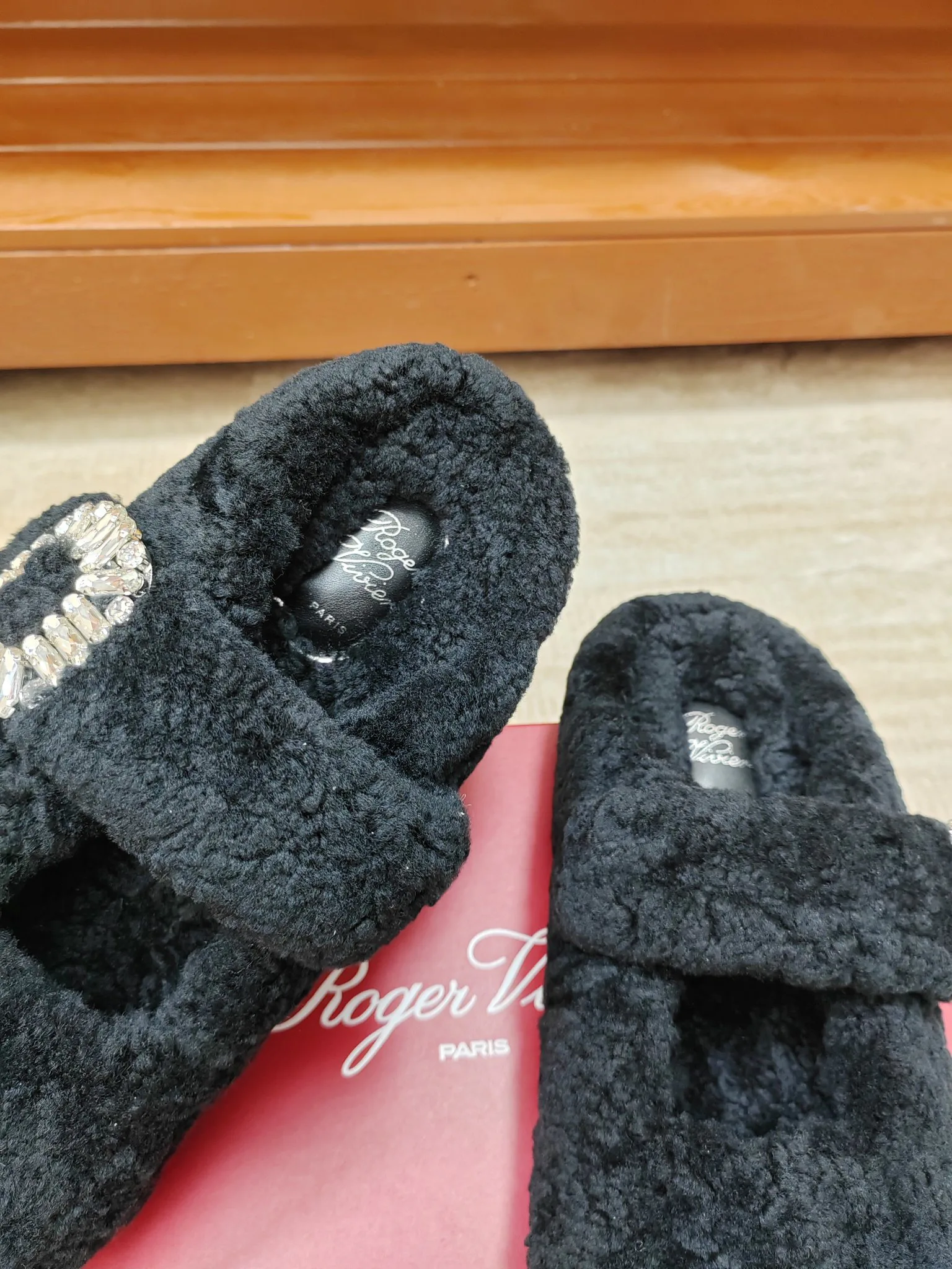 Women's Slippers ROGER VIVIER 17852284