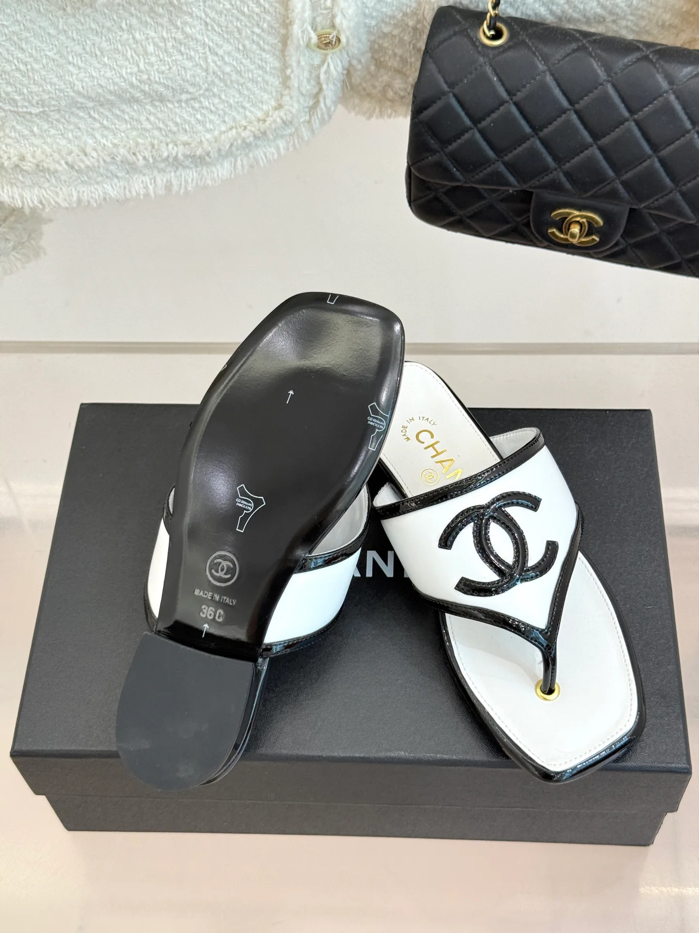 Women's Flip-Flops CHANEL 17425291