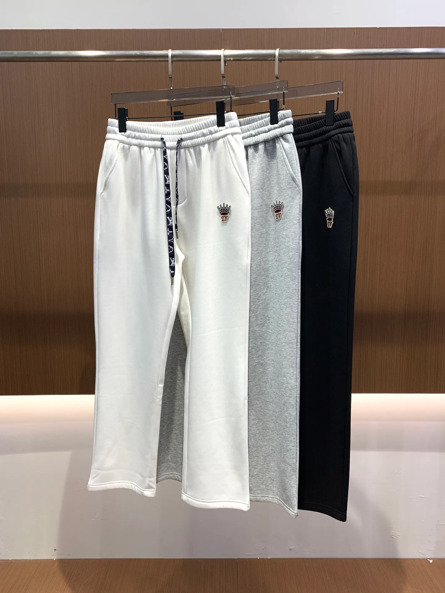Men's Trousers LOUIS VUITTON 17920643