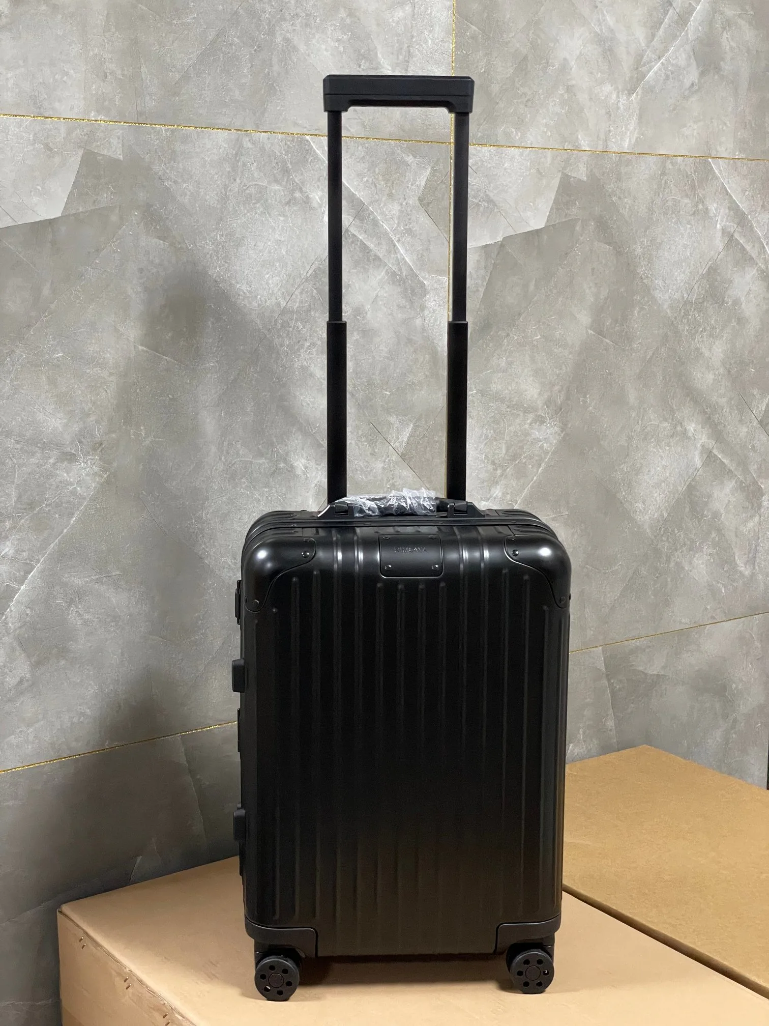 Suitcases RIMOWA 17365972