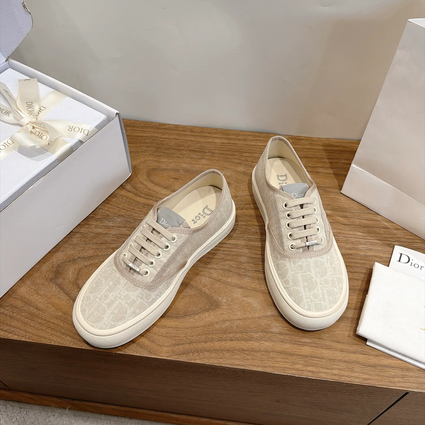 Women's Sneakers CHRISTIAN DIOR 18034452