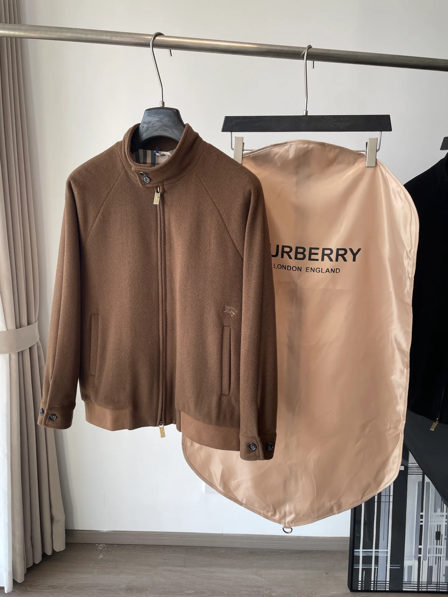 Men's Jackets And Down Jackets BURBERRY 18499539
