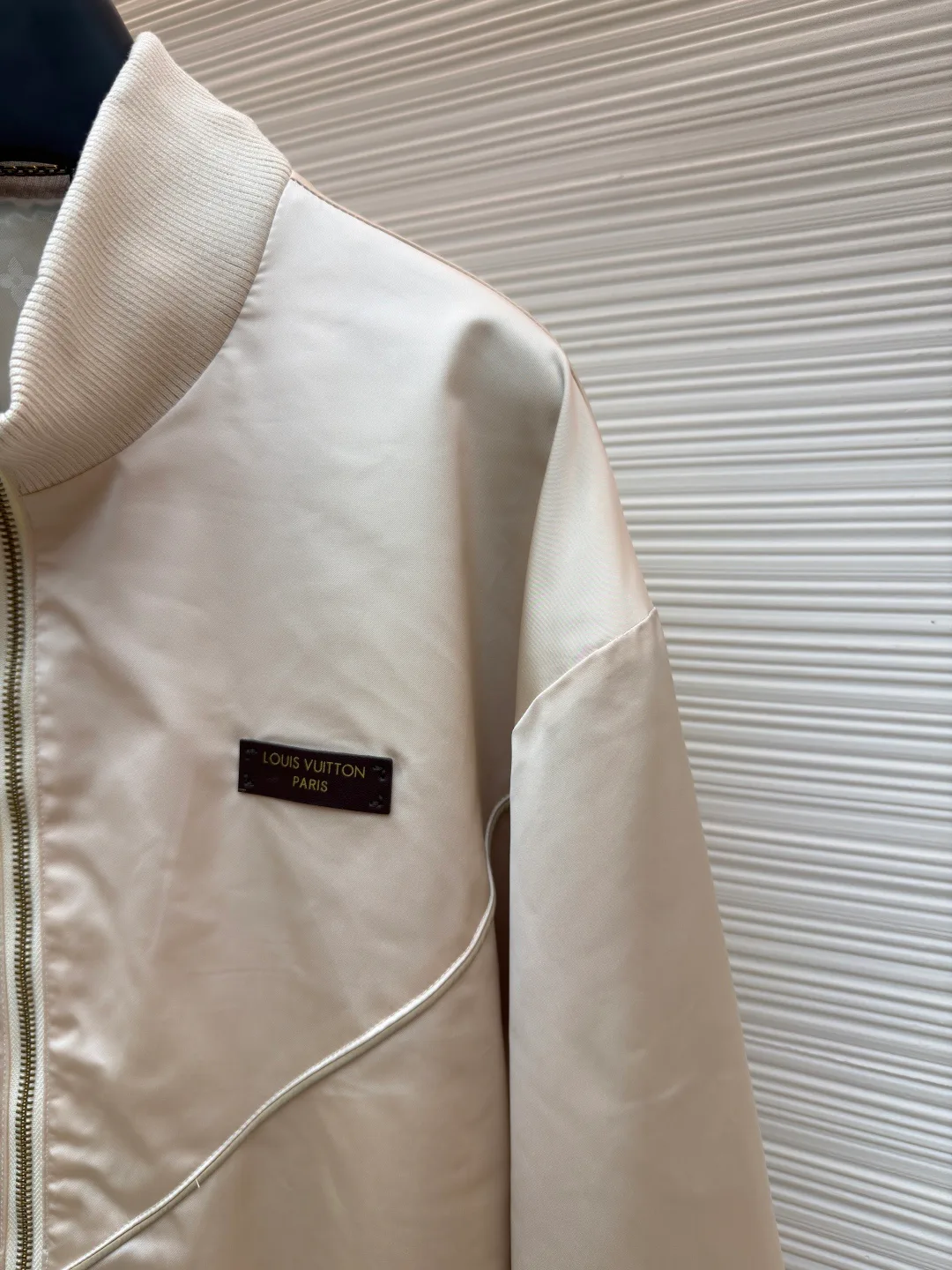Men's Jackets And Down Jackets LOUIS VUITTON 18309045
