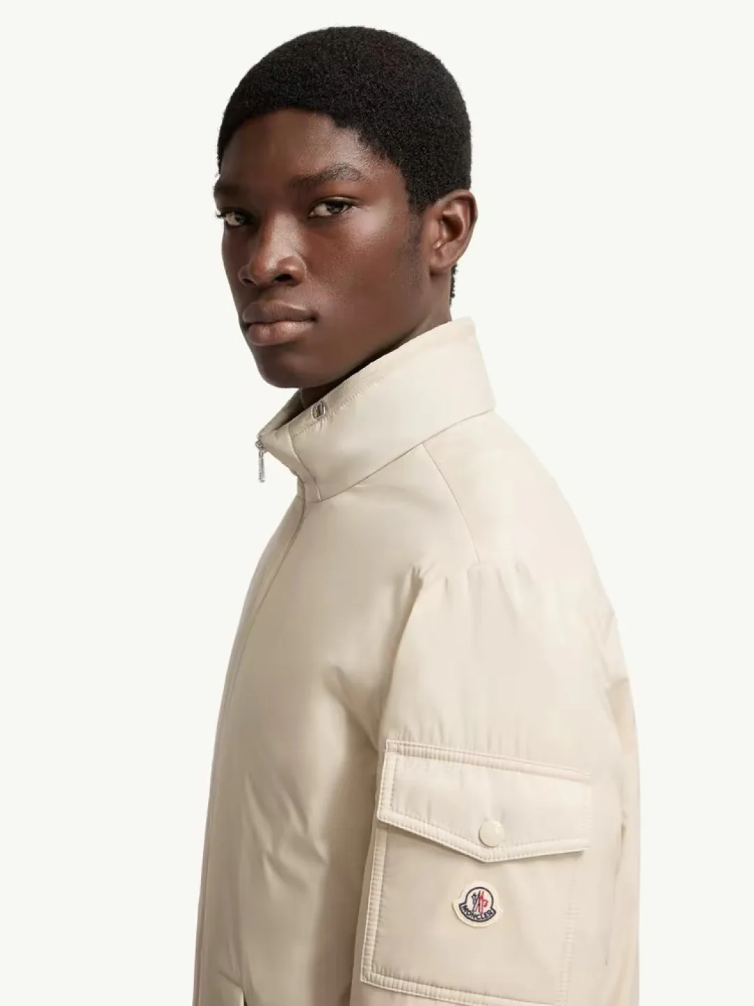Women's Jackets And Down Jackets MONCLER 18001958