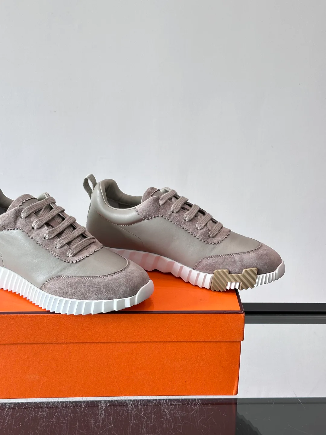 Women's Sneakers HERMES 18102591