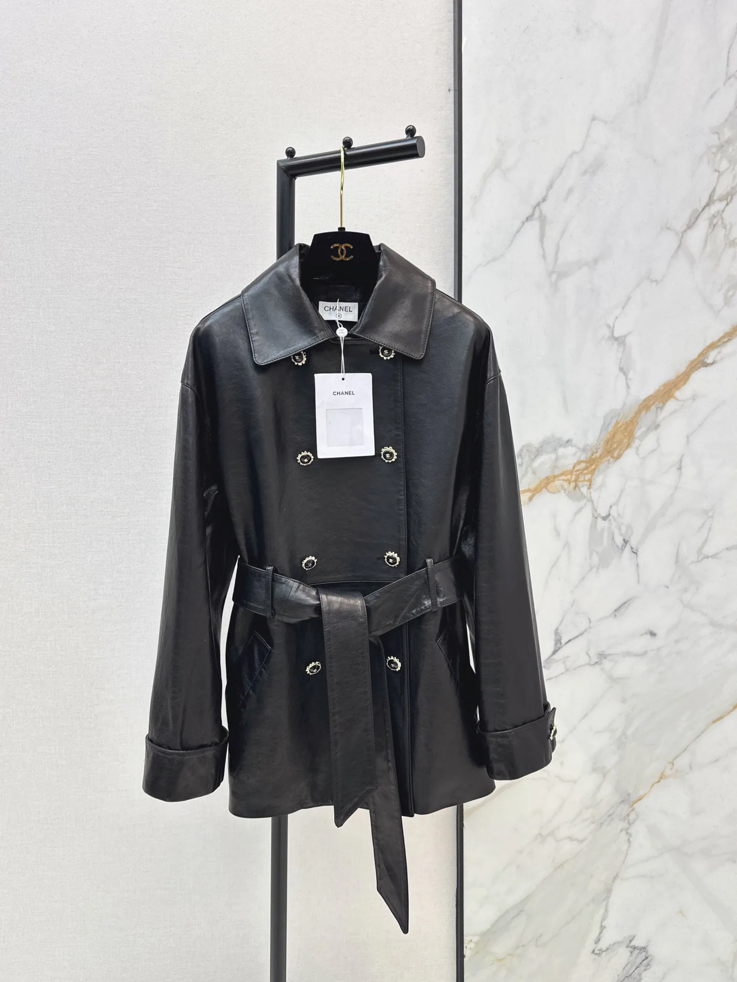 Women's Leather Jackets And Sheepskin Coats CHANEL 18253120