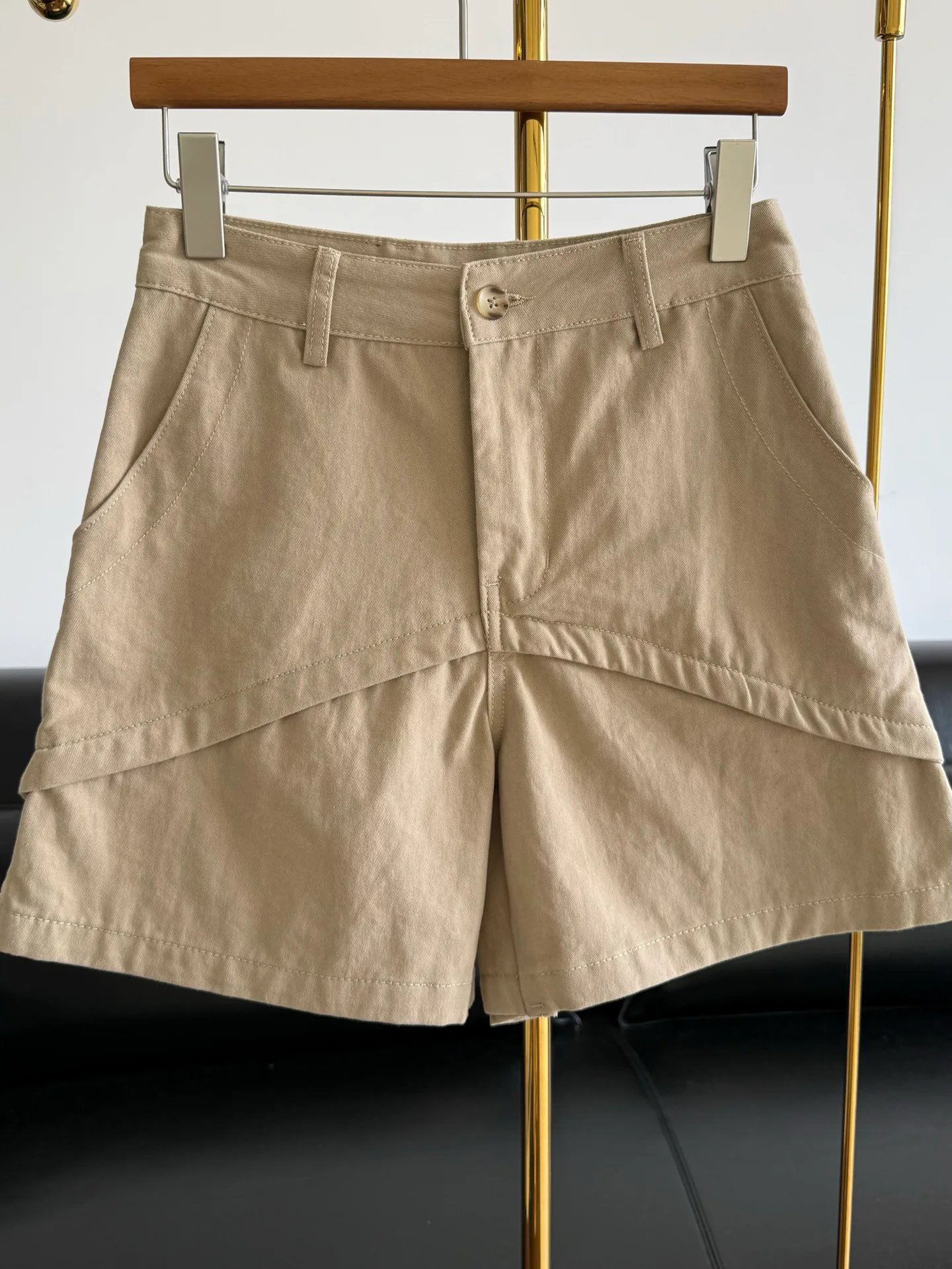 Women's Shorts LOEWE 17462503