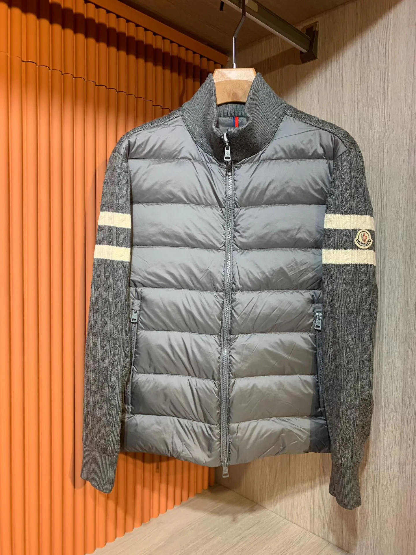 Men's Jackets And Down Jackets MONCLER 18084406