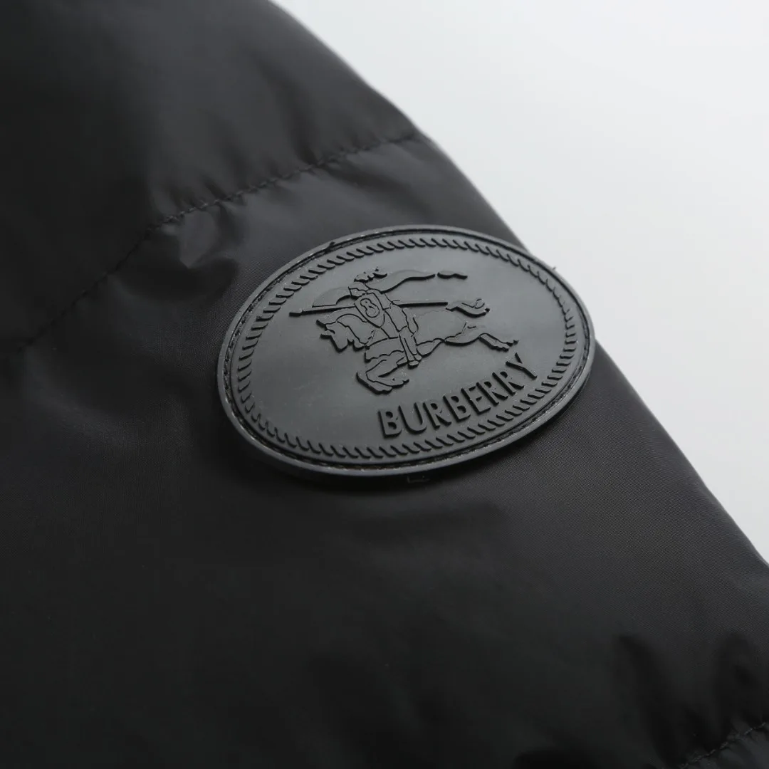 Women's Jackets And Down Jackets BURBERRY 18022569