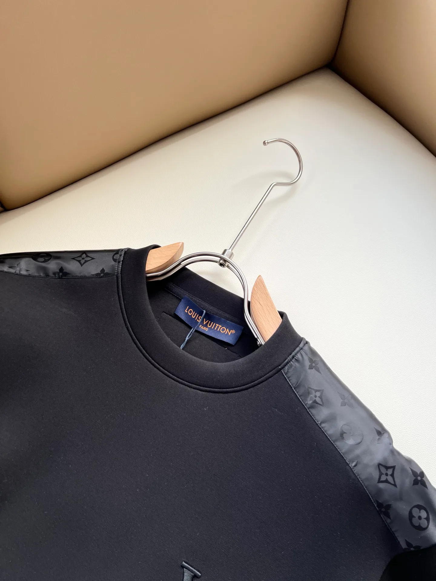Men's Sweatshirts And Hoodies LOUIS VUITTON 18495730
