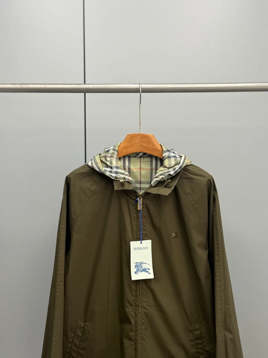 Men's Jackets And Down Jackets BURBERRY 17476232