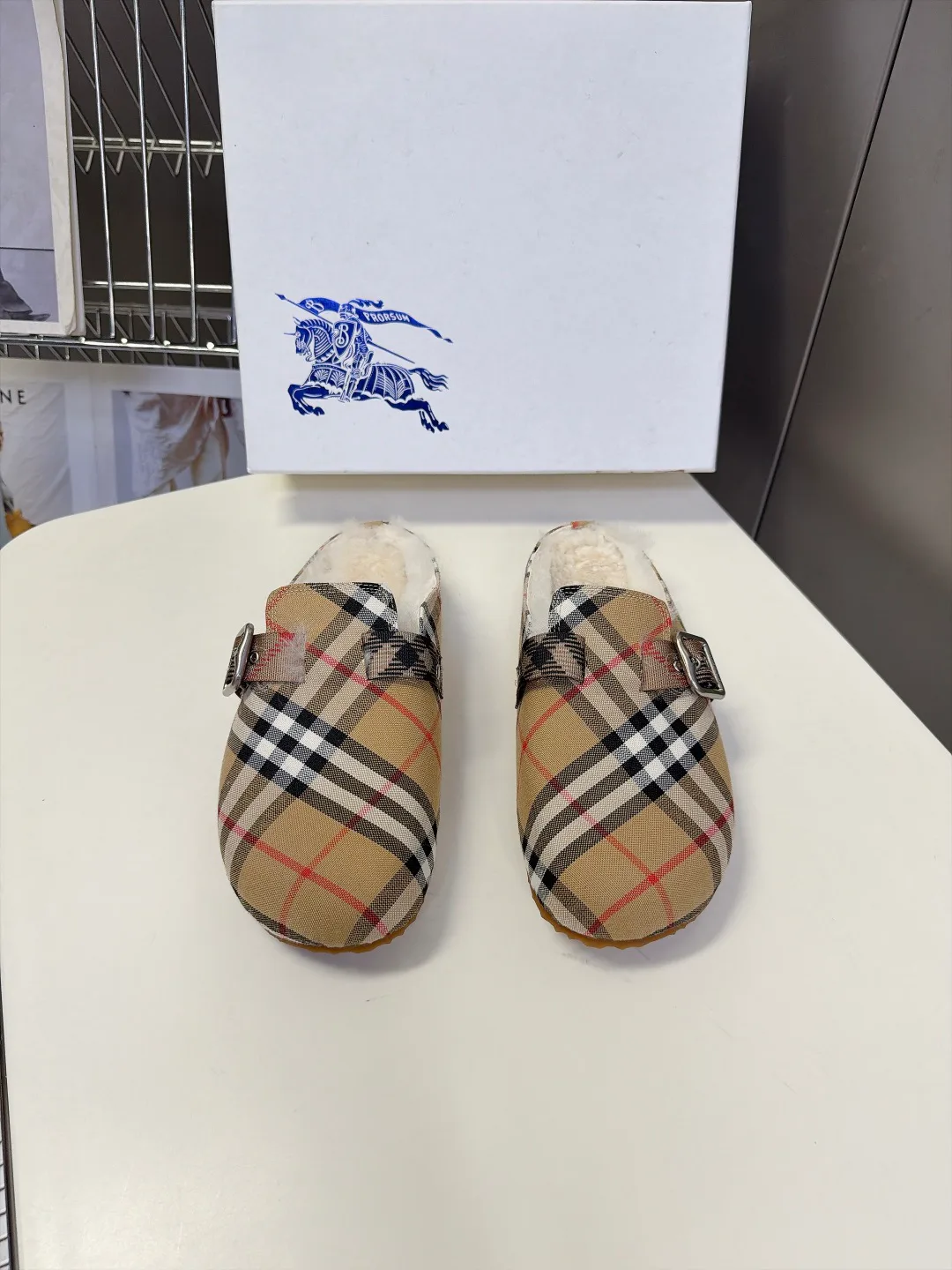 Women's Mules And Clogs BURBERRY 18092322