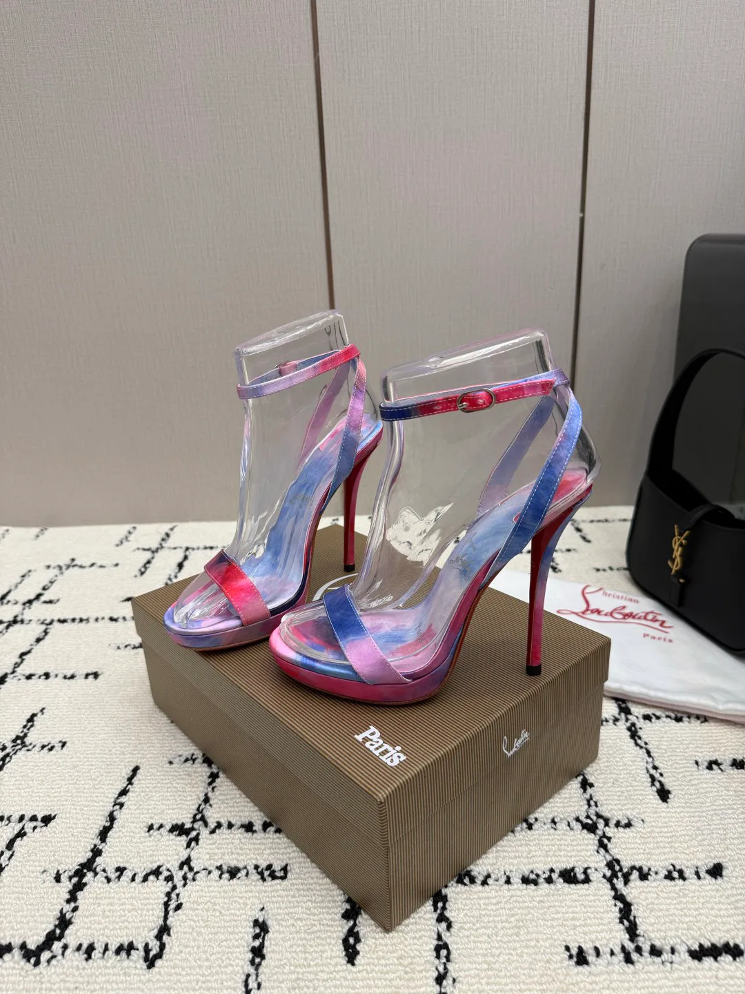 Women's Open-Toe Sandals CHRISTIAN LOUBOUTIN 17234909