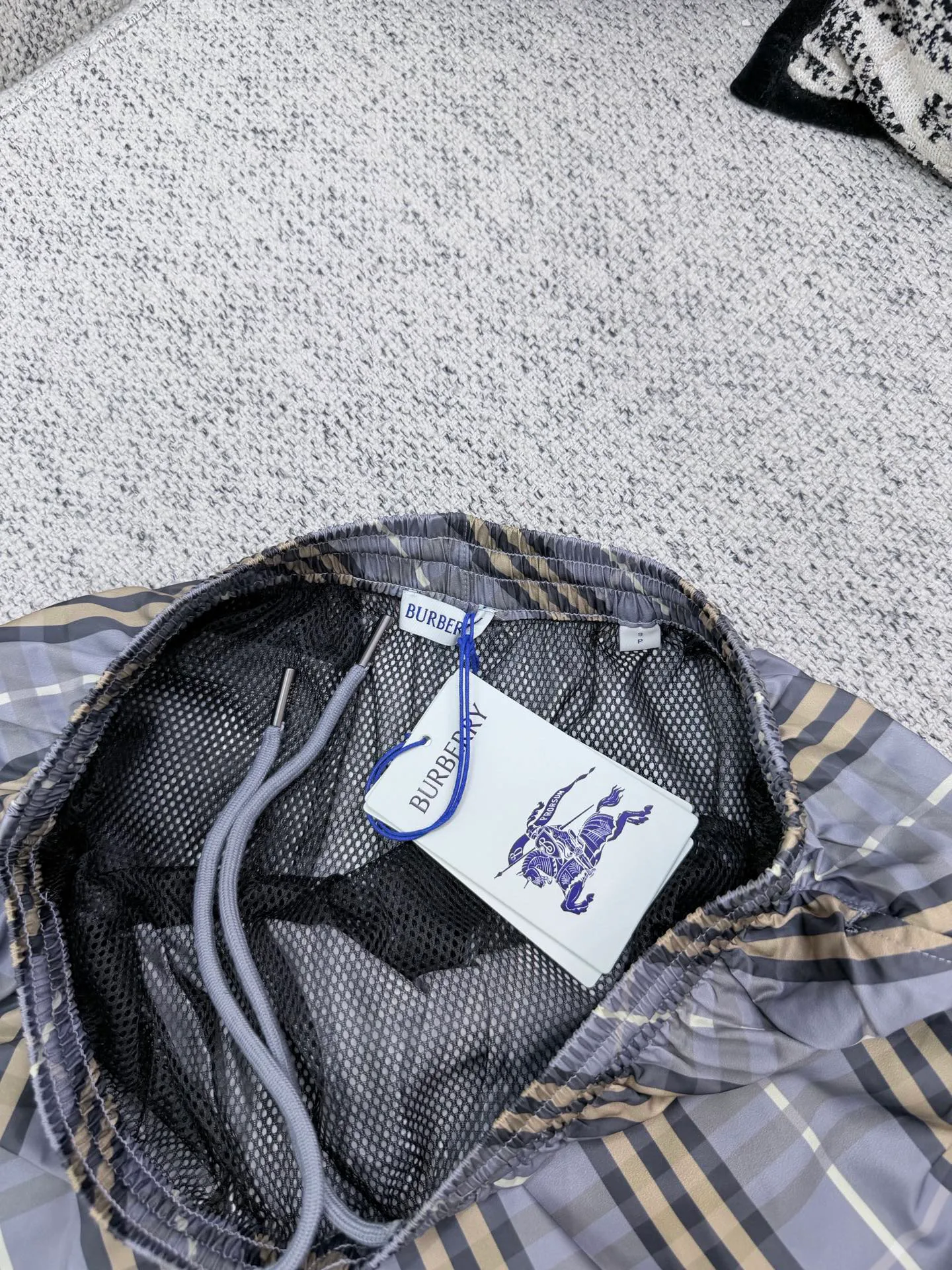 Men's Shorts BURBERRY 18074200