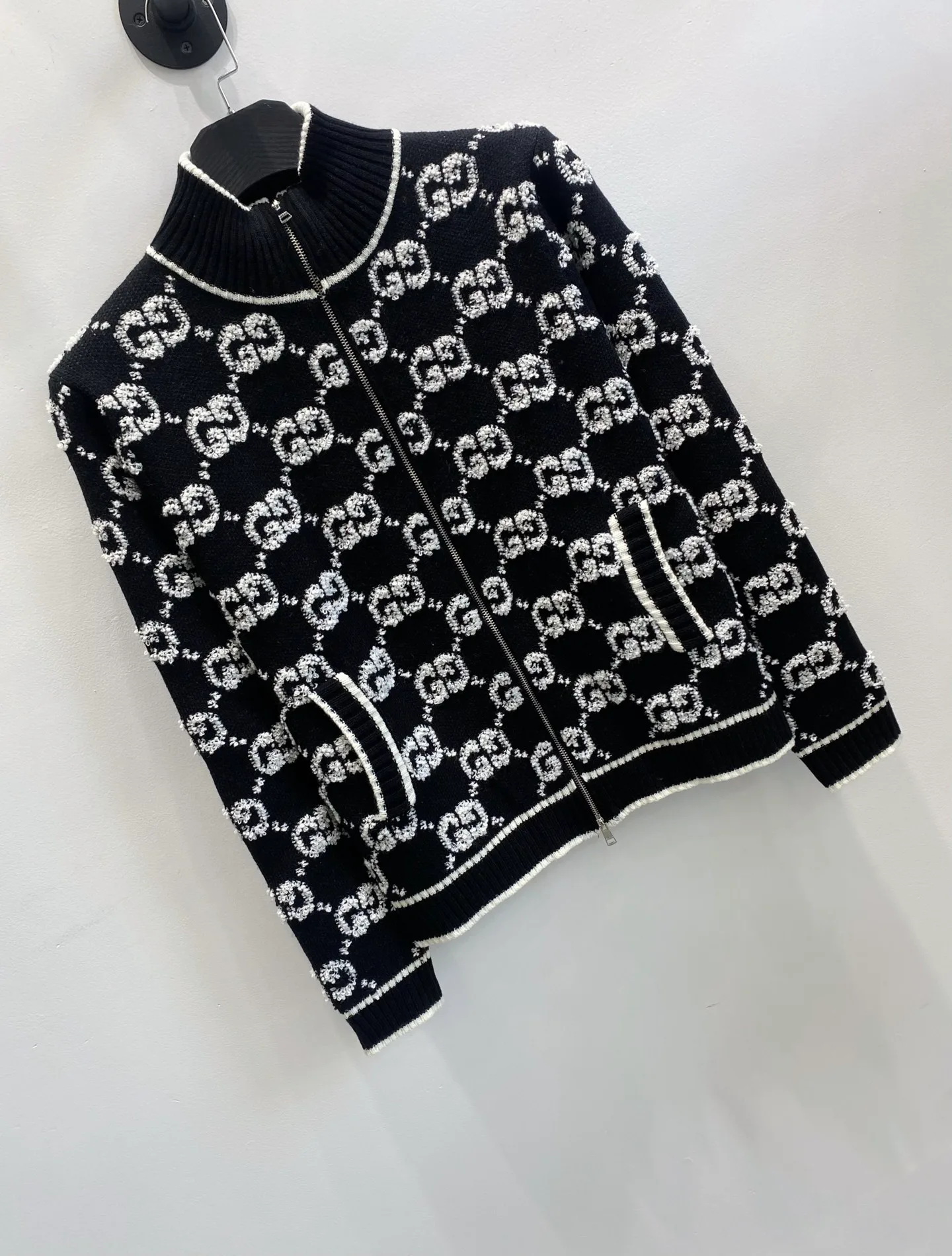 Women's Jumpers And Sweaters GUCCI 18238820