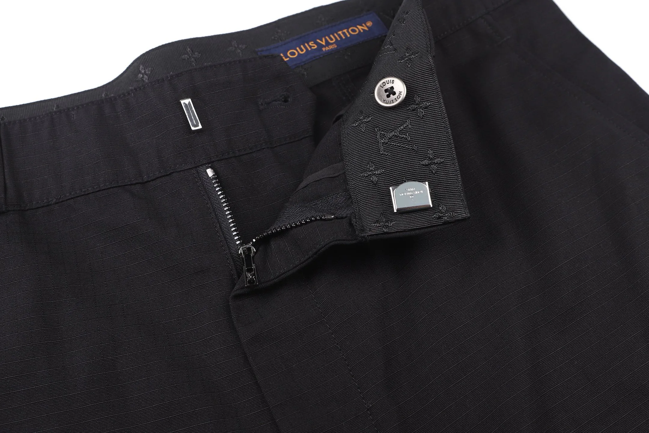 Men's Trousers LOUIS VUITTON 18393959