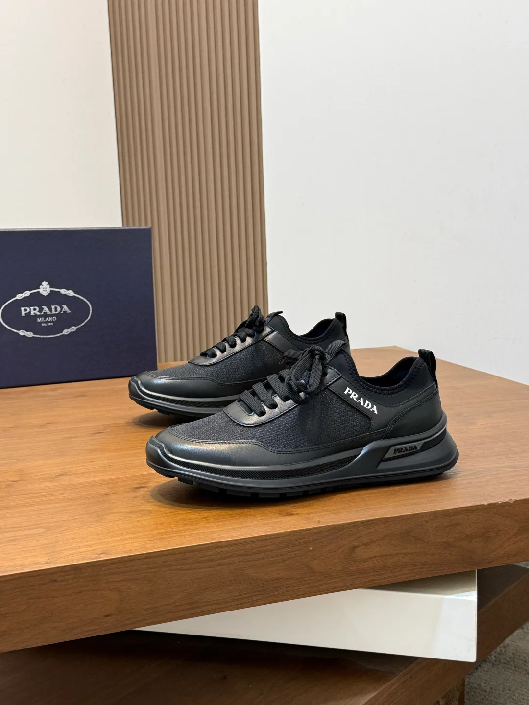 Men's Sneakers PRADA 17809326