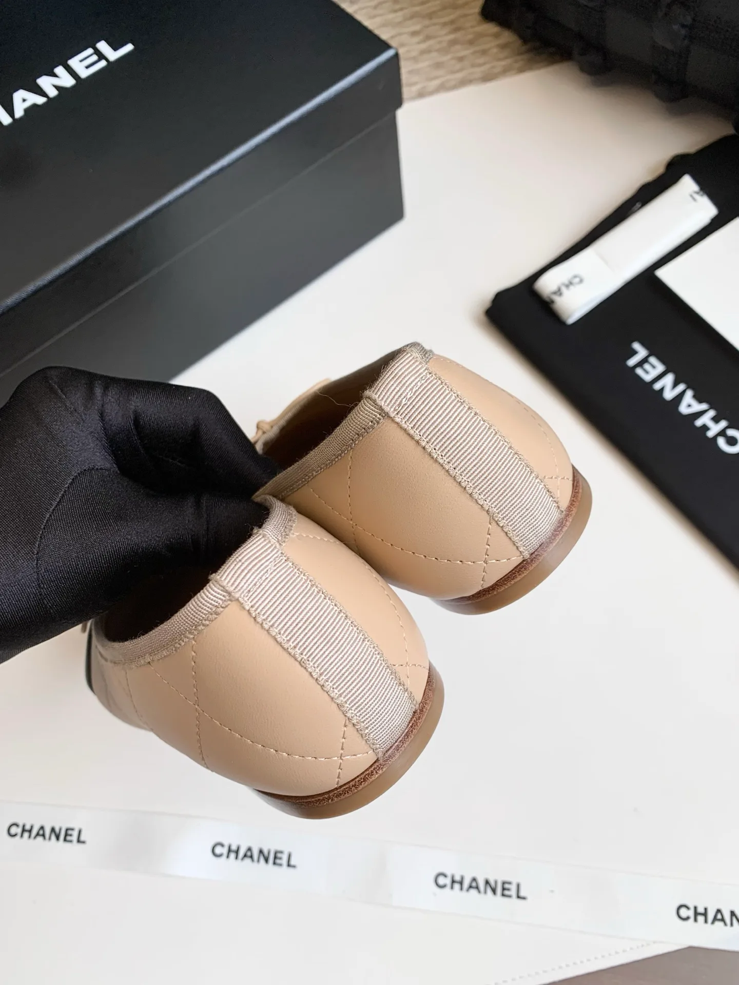 Women's Ballet Flats CHANEL 17990381
