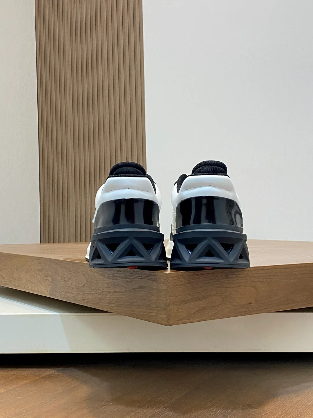 Men's Sneakers PRADA 18116626