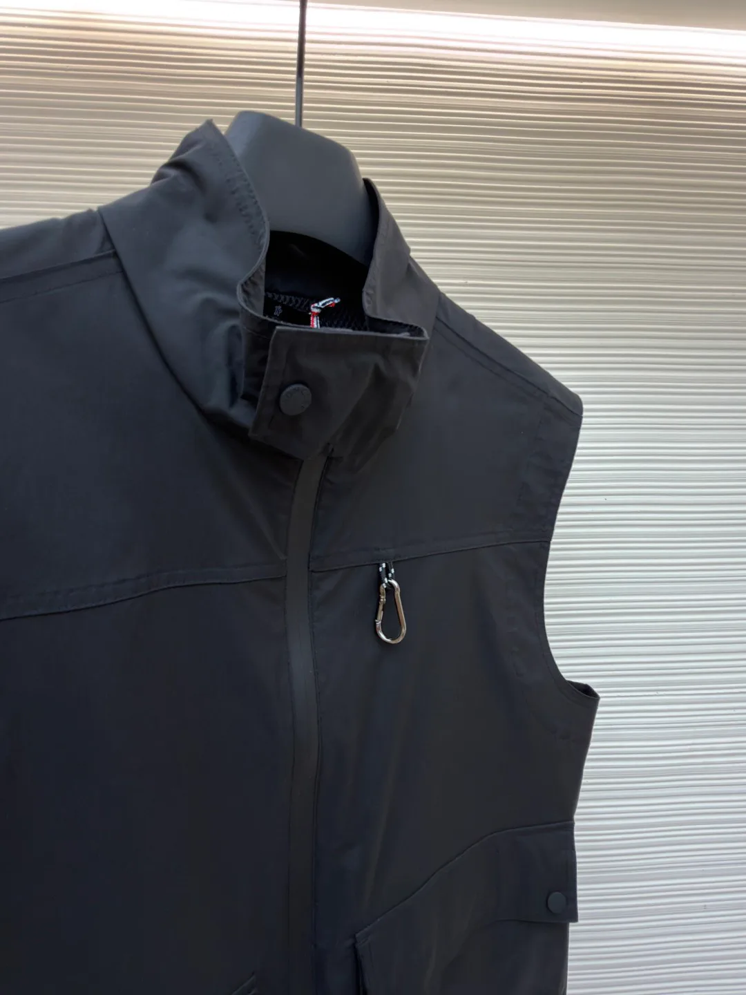 Men's Vests MONCLER 18359643