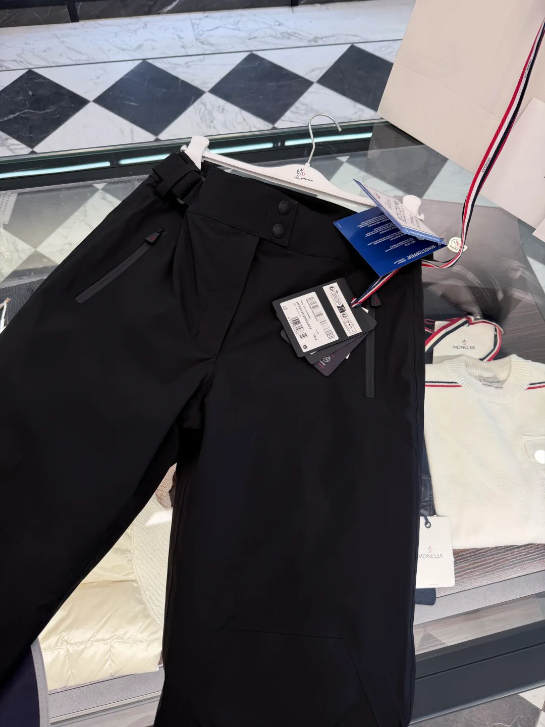 Women's Trousers MONCLER 18133616