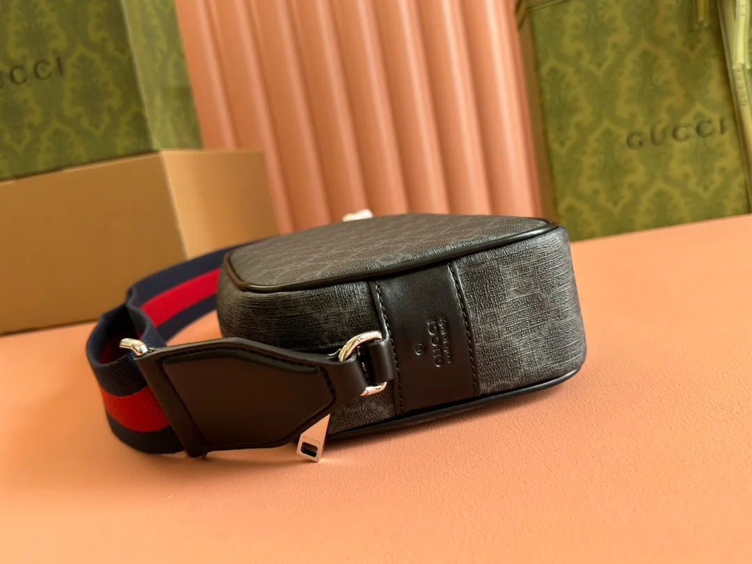 Women's Shoulder Bags GUCCI 17947635