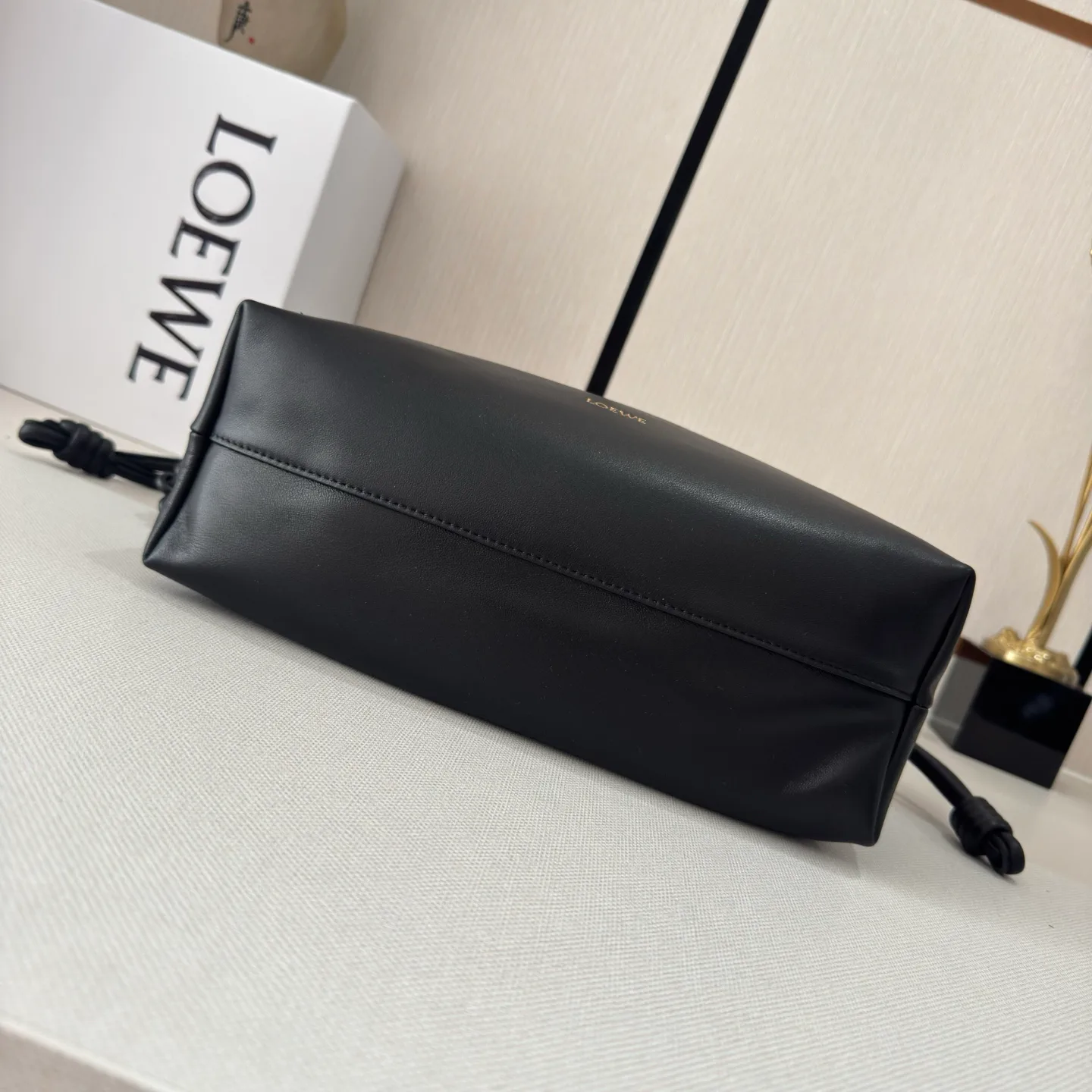 Women's Classic Handbags LOEWE 17829094