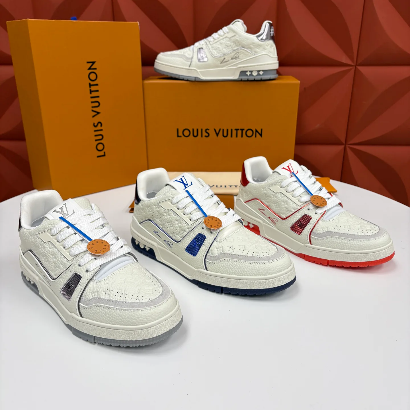 Women's Sneakers LOUIS VUITTON 17832342