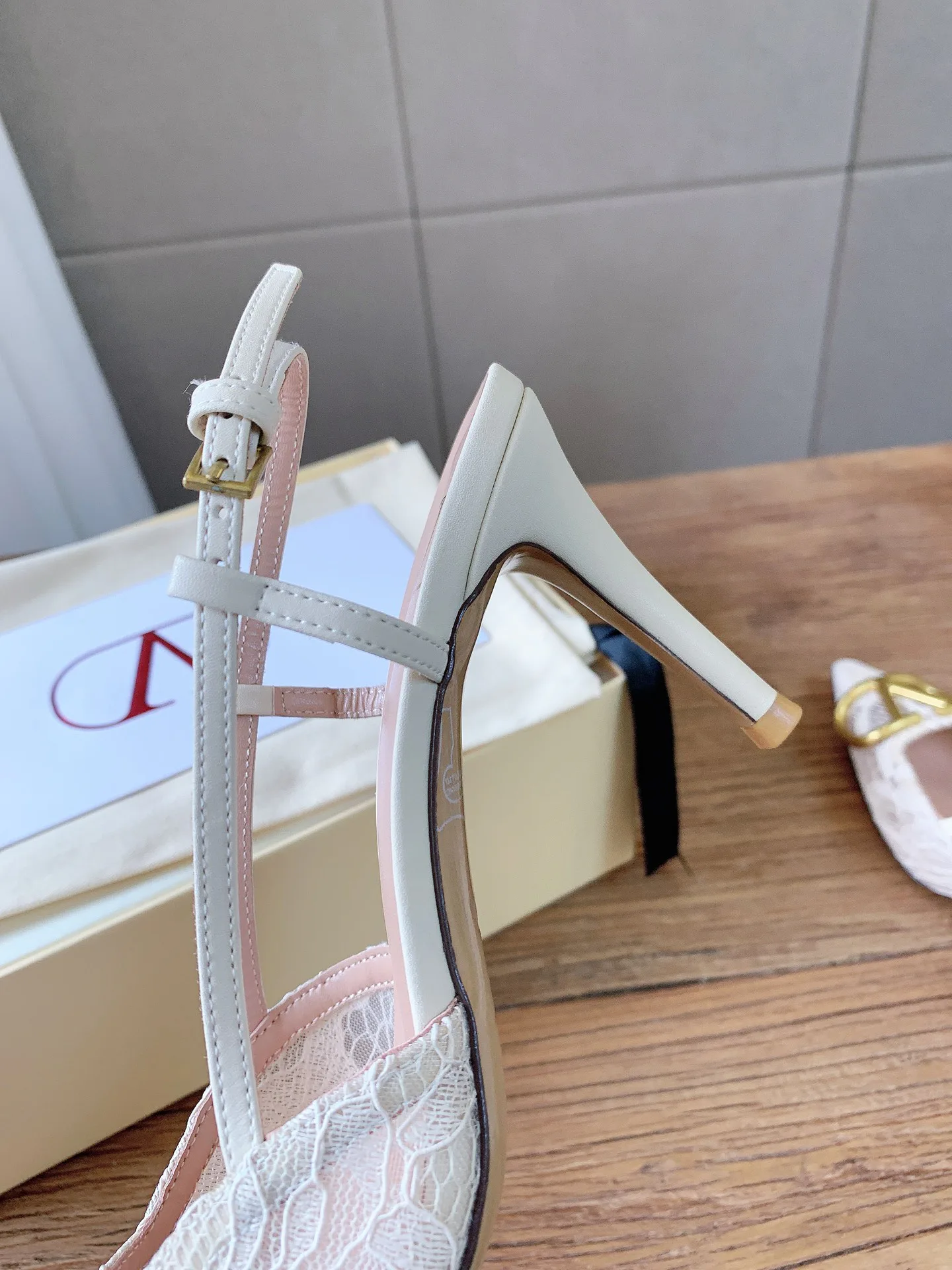Women's Heels VALENTINO 16942048