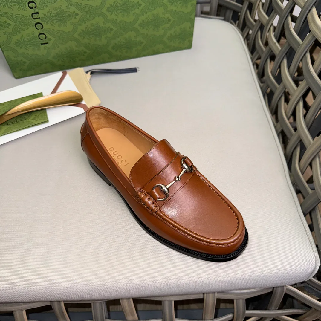 Men's Loafers And Dress Shoes GUCCI 17576631