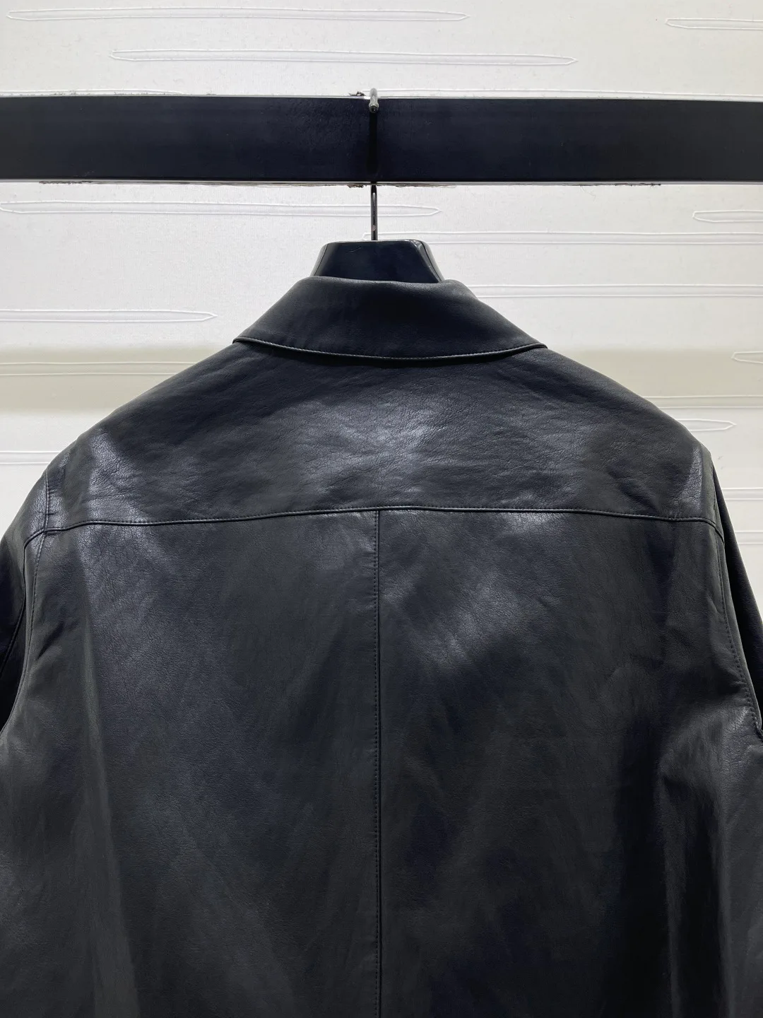 Women's Leather Jackets And Sheepskin Coats FENDI 18437134