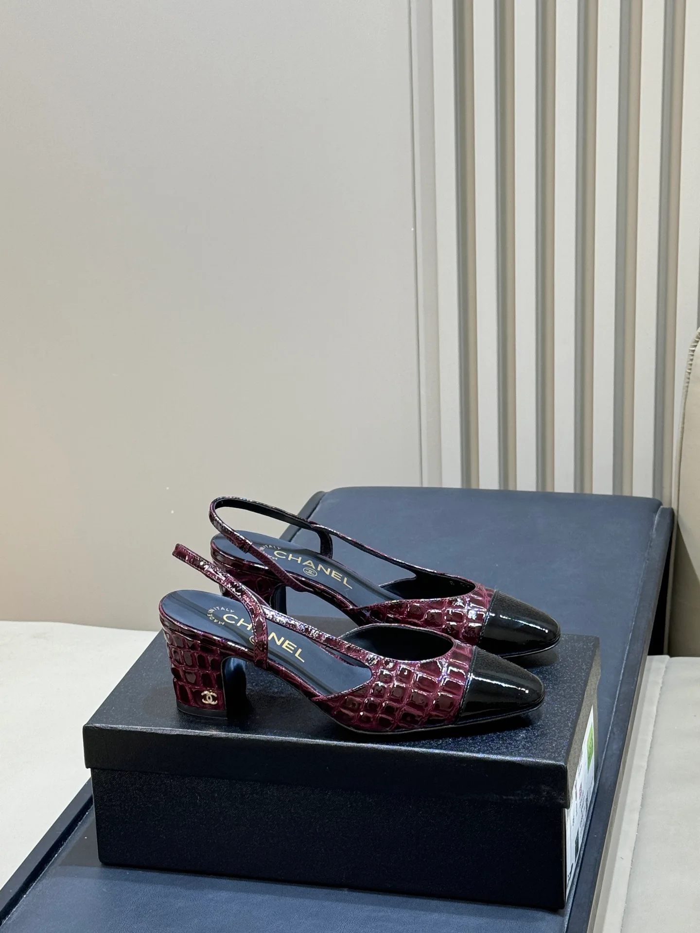 Women's Heels CHANEL 18073199