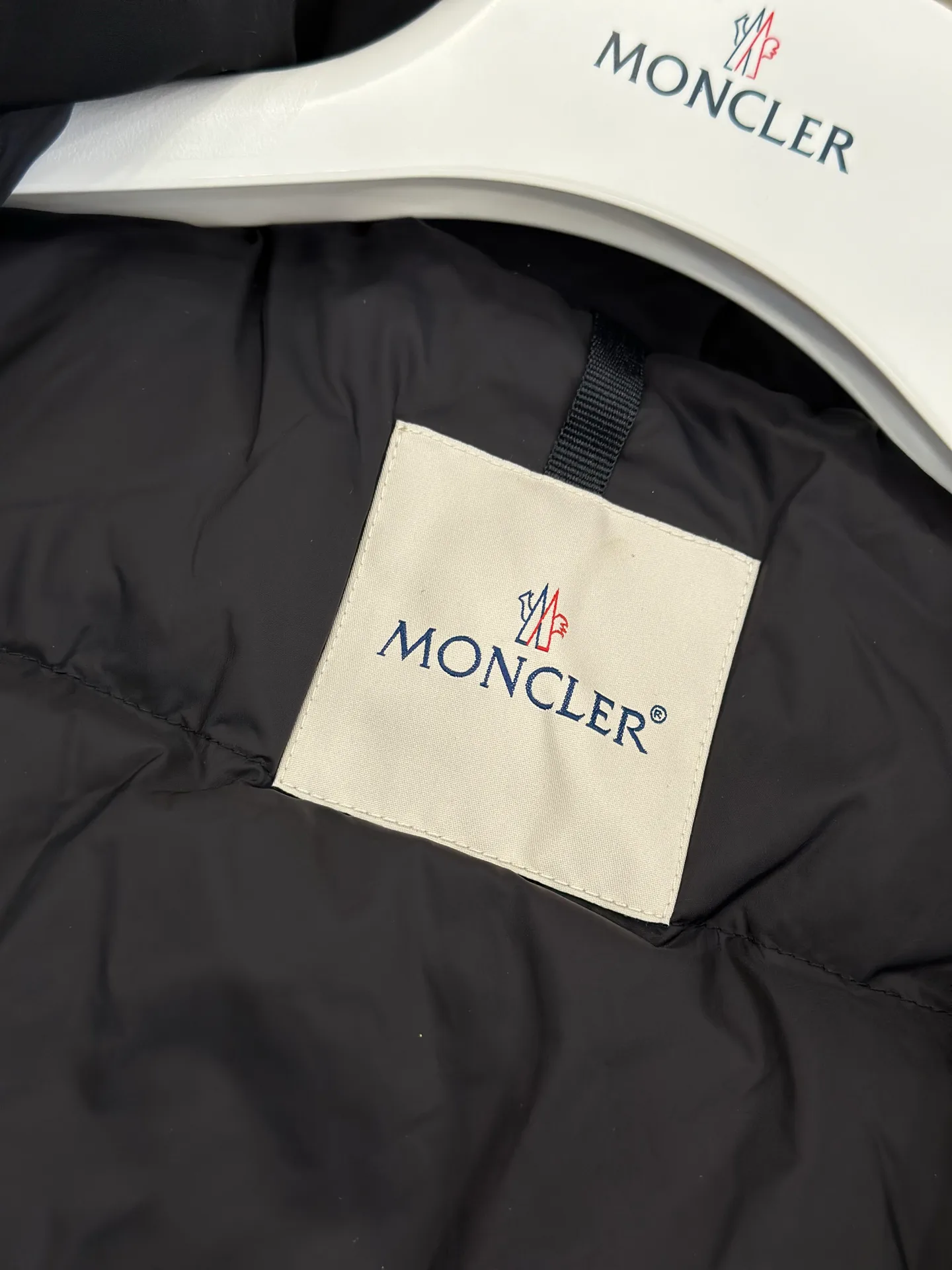 Men's Jackets And Down Jackets MONCLER 18461325