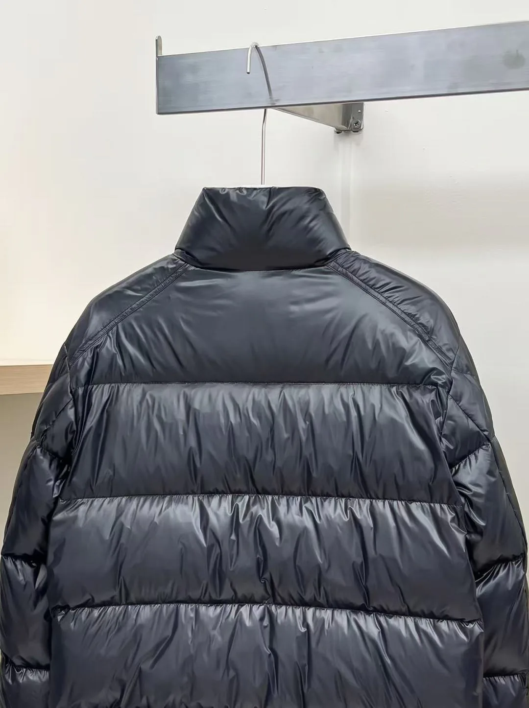 Куртки И Пуховики Мужские Moncler 18596624