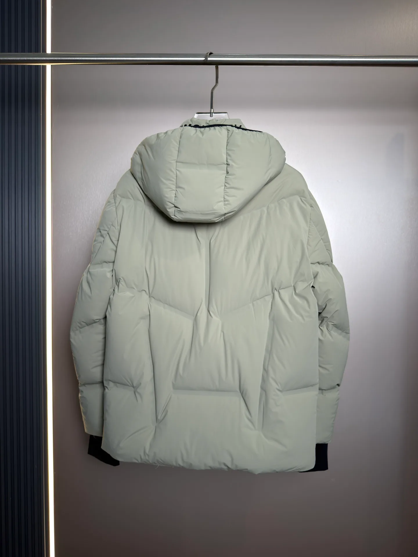 Куртки И Пуховики Мужские Moncler 18621313