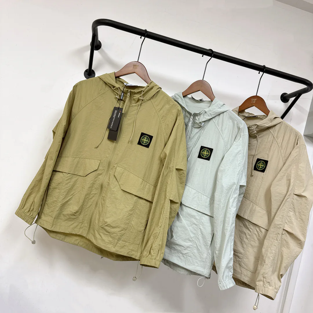 Men's Jackets And Down Jackets STONE ISLAND 17286048