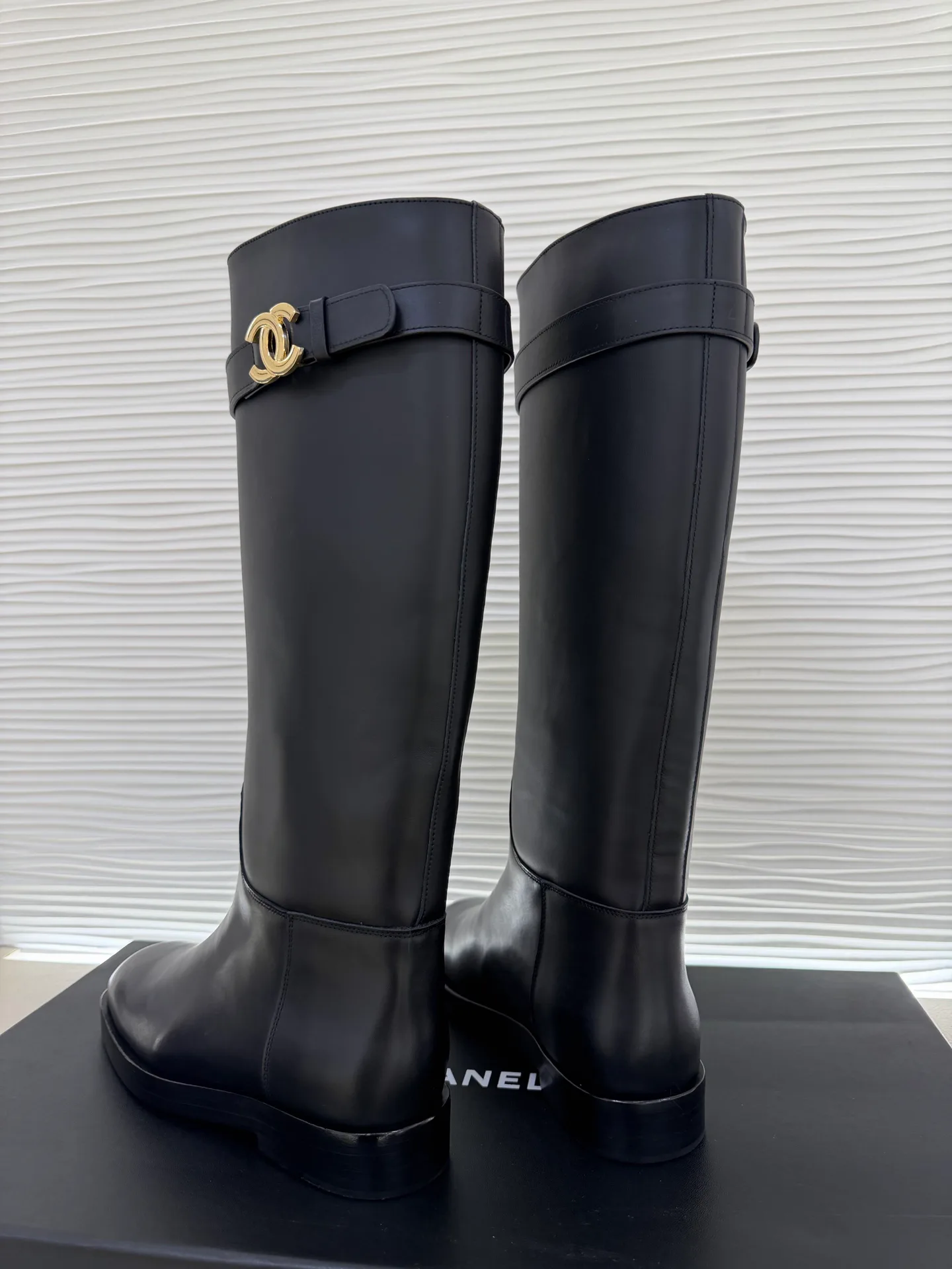 Women's Boots CHANEL 18369717