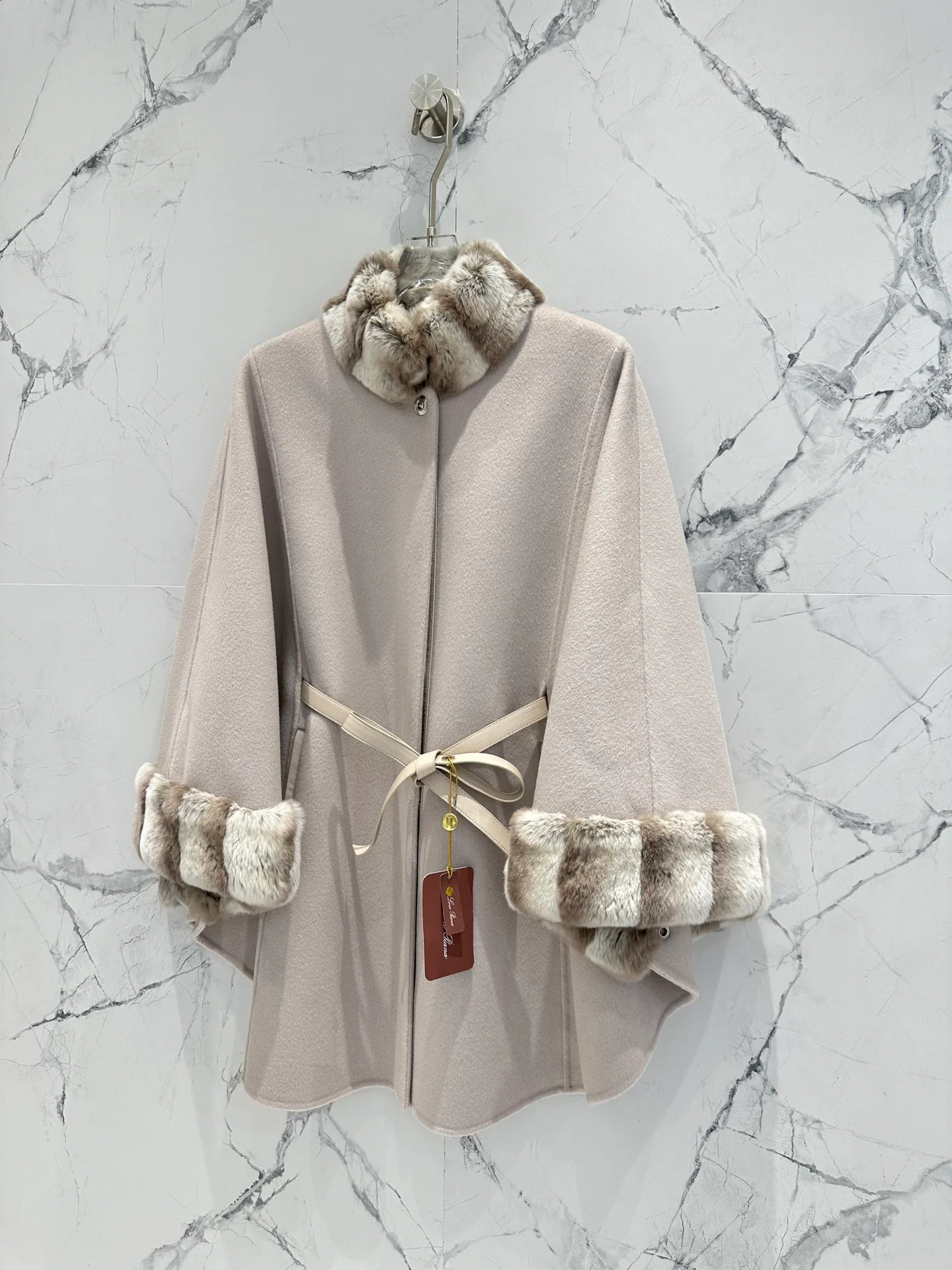 Women's Coats LORO PIANA 18513172