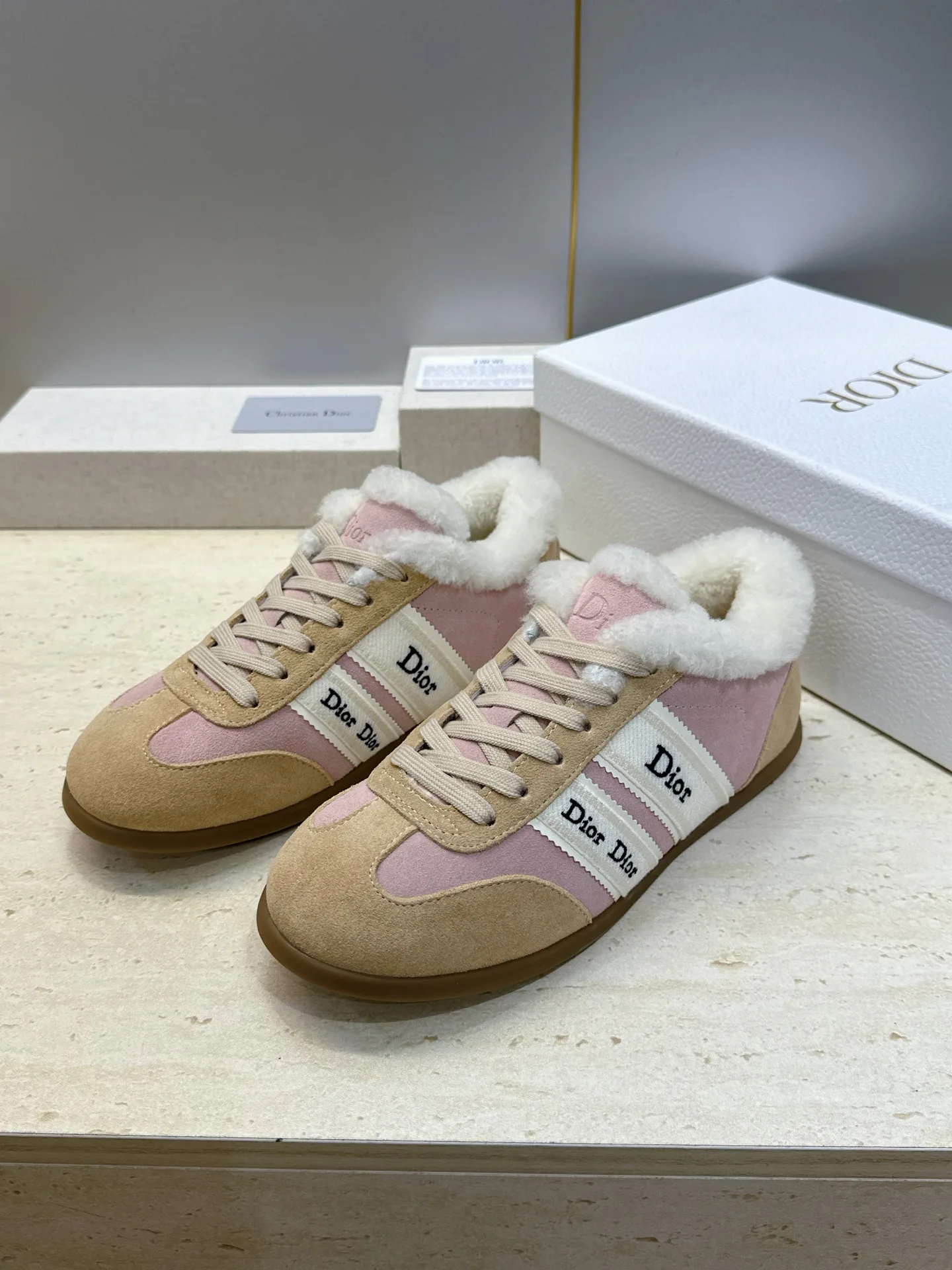 Women's Sneakers CHRISTIAN DIOR 18247834