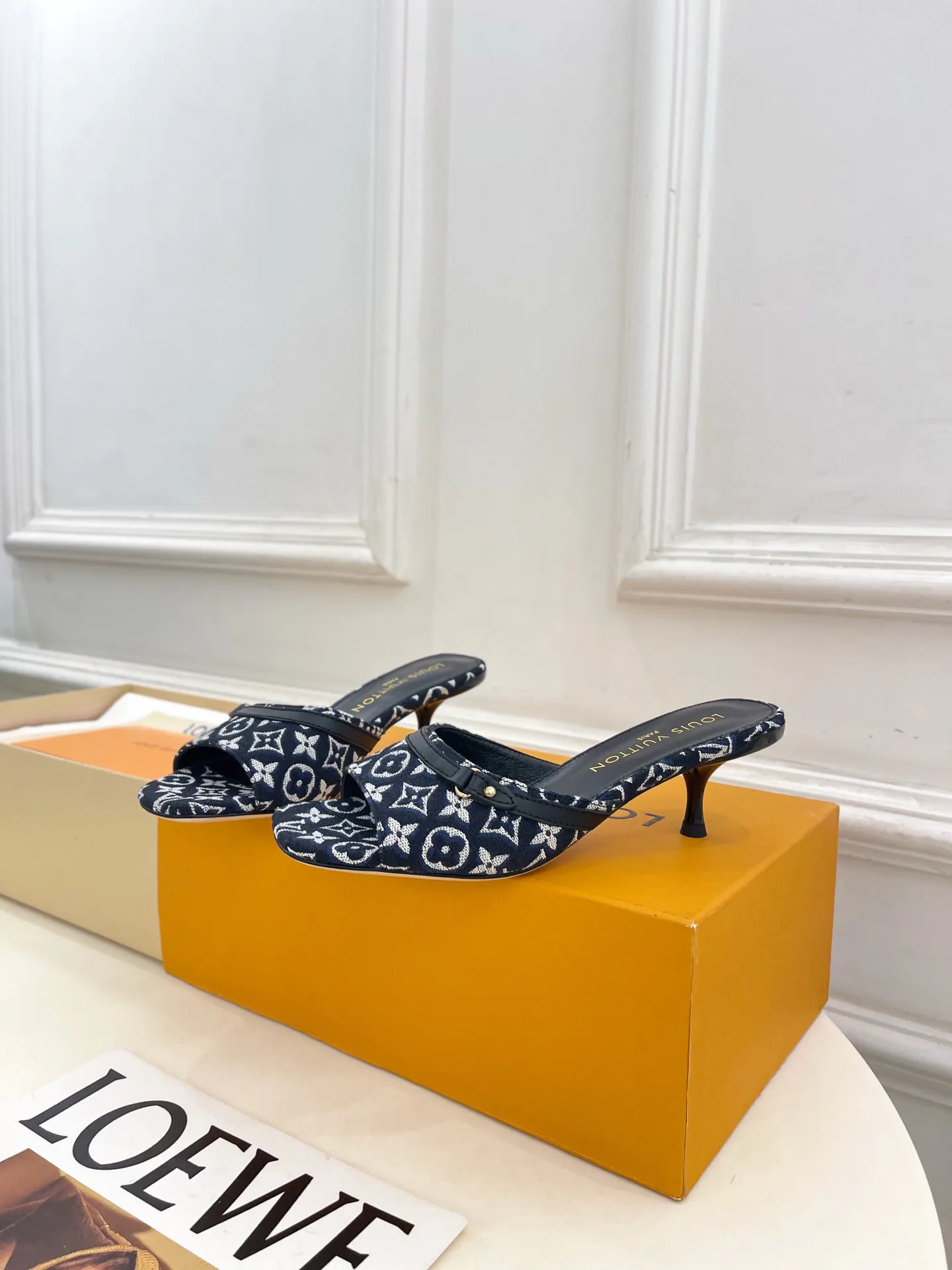 Women's Mules And Clogs LOUIS VUITTON 17506941
