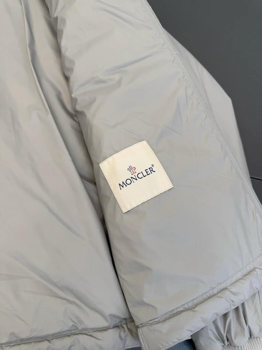 Men's Jackets And Down Jackets MONCLER 18507133
